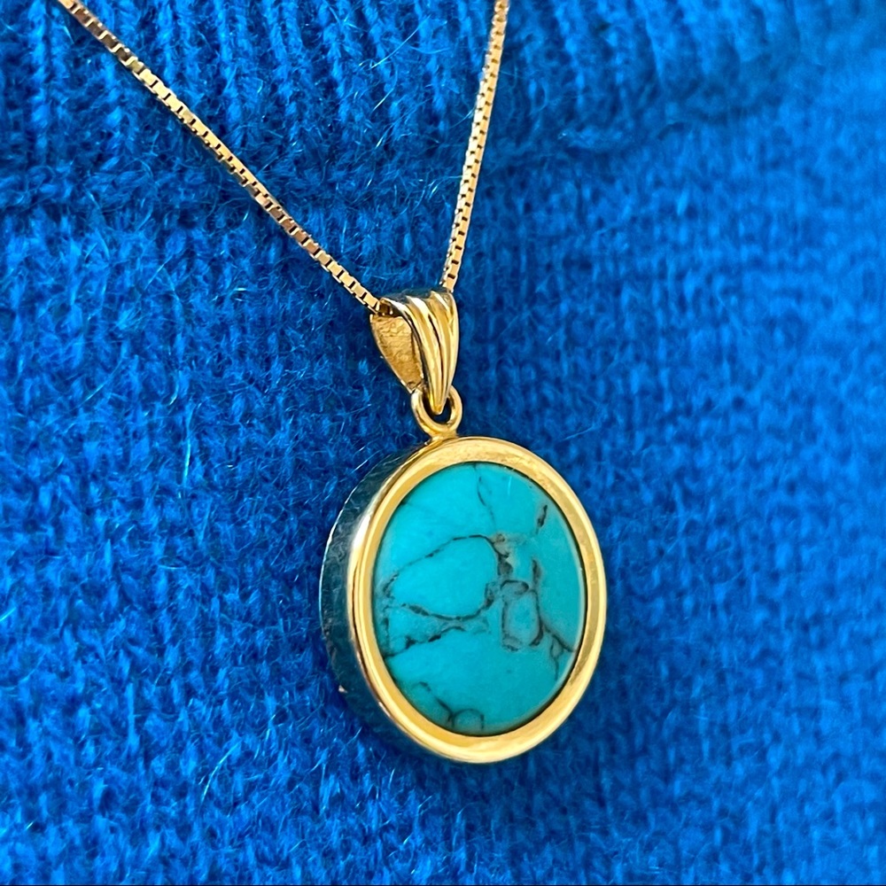 Vintage 14K gold chain with turquoise pendant